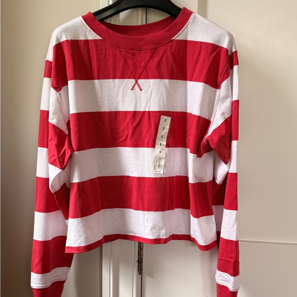 NWT crop top S